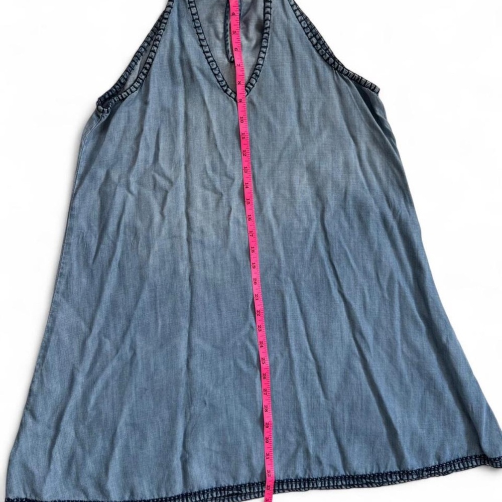 Cloth & Stone Sleeveless Shirt Dress – Soft Chambray Blue // Easy & Effortless - Picture 3 of 6